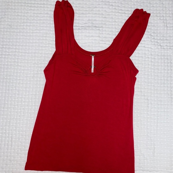 🍓Free People Viscose Red Ring Top - Picture 3 of 7